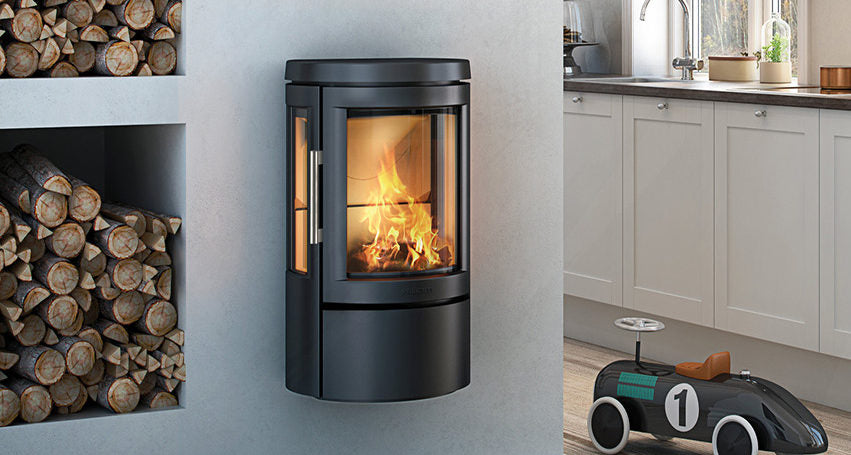 braskamin, fristående kamin, modern braskamin, vedeldad kamin, kamin och skorstenspaket, energieffektiv kamin, designkamin, kamin med glaslucka, kaminglas reservdel, vermiculitskiva kamin, fyllnadsvermiculit skorsten, cortenstål eldfat, braskamin Skåne, kamin installation Malmö, kamin butik Lund, fristående kamin Helsingborg, kamin service Ystad, kamin Kristianstad, eldstad installation Skåne, modern braskamin Ängelholm.