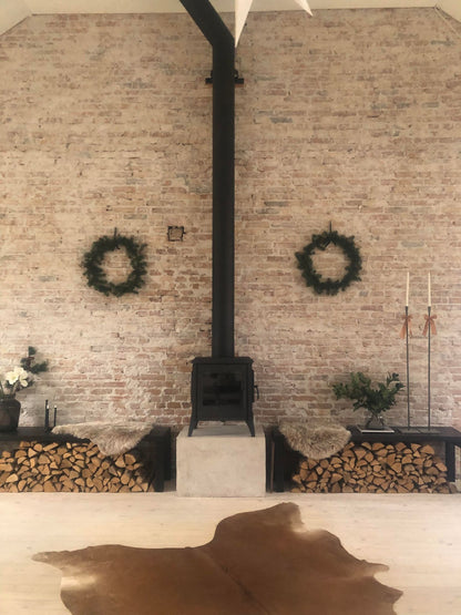 braskamin, fristående kamin, modern braskamin, vedeldad kamin, kamin och skorstenspaket, energieffektiv kamin, designkamin, kamin med glaslucka, kaminglas reservdel, vermiculitskiva kamin, fyllnadsvermiculit skorsten, cortenstål eldfat, braskamin Skåne, kamin installation Malmö, kamin butik Lund, fristående kamin Helsingborg, kamin service Ystad, kamin Kristianstad, eldstad installation Skåne, modern braskamin Ängelholm.