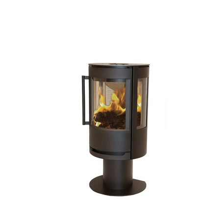 Wiking Luma 1 på Piedestal - Fristående Braskamin i stål och gjutjärnsdörr stående på Piedestal, braskamin, fristående kamin, modern braskamin, vedeldad kamin, kamin och skorstenspaket, energieffektiv kamin, designkamin, kamin med glaslucka, kaminglas reservdel, vermiculitskiva kamin, fyllnadsvermiculit skorsten, cortenstål eldfat, braskamin Skåne, kamin installation Malmö, kamin butik Lund, fristående kamin Helsingborg, kamin service Ystad, kamin Kristianstad, eldstad installation Skåne, modern braskamin 